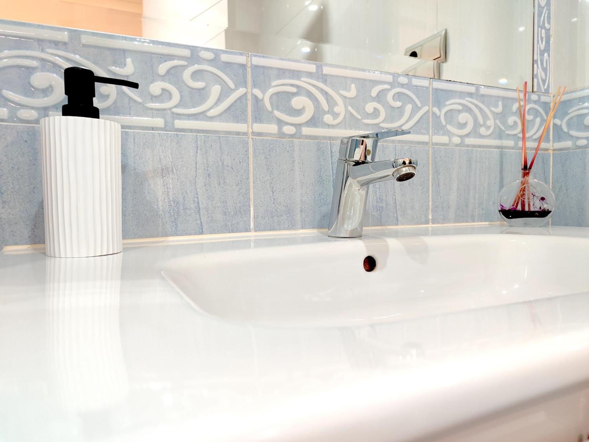 D4: Design & Relax In The City Málaga Eksteriør bilde